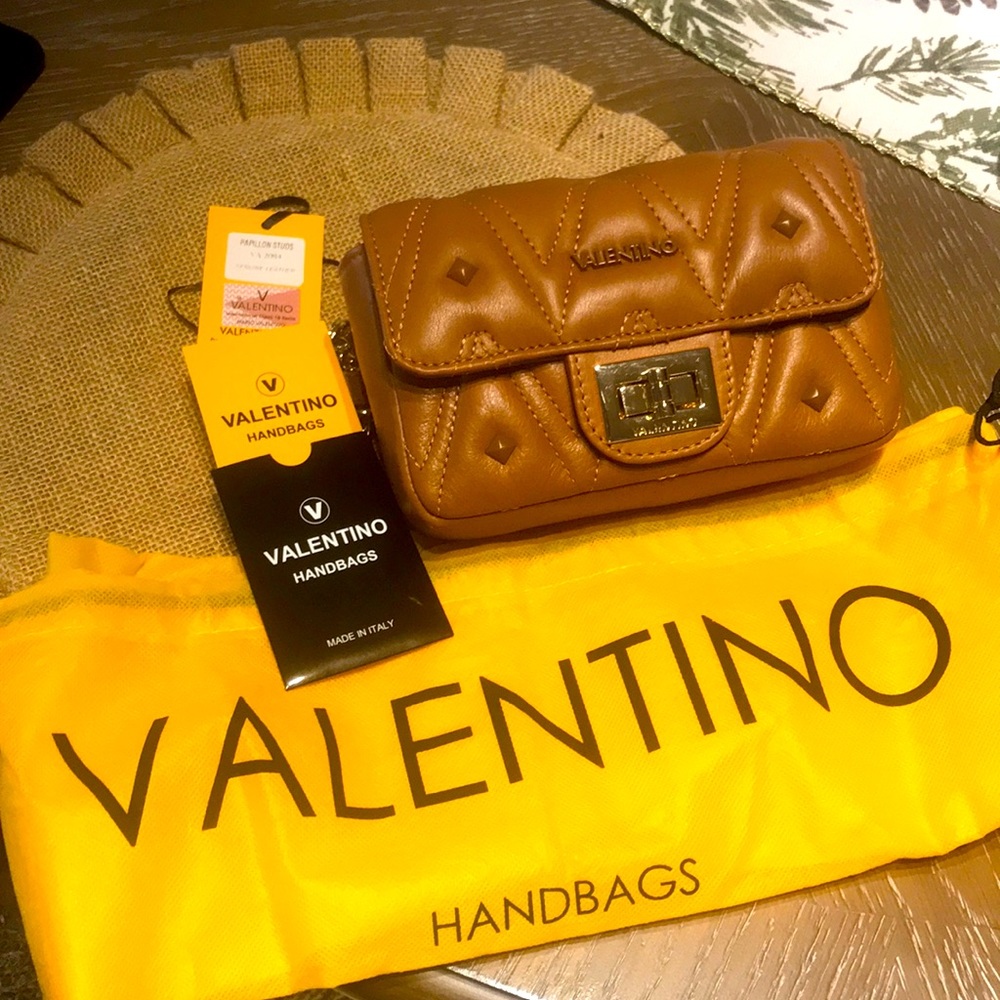 📣SOLD📣 Authentic Valentino bag